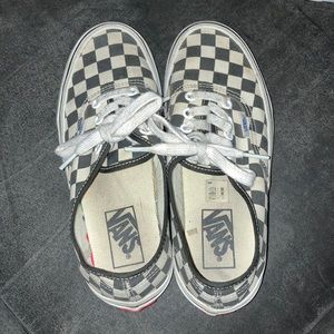Vans size 6.5 checkered lace black/white